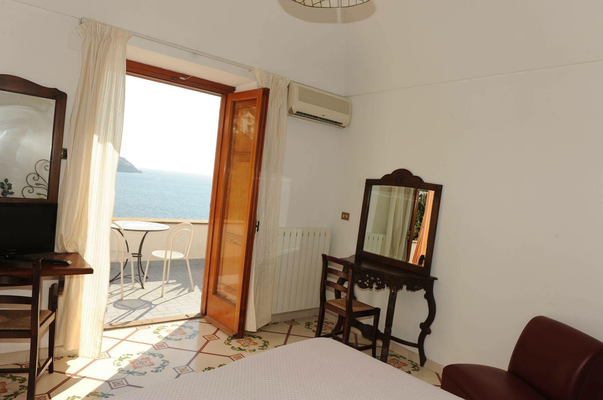 Hotel Dimora Fornillo Positano Exterior photo