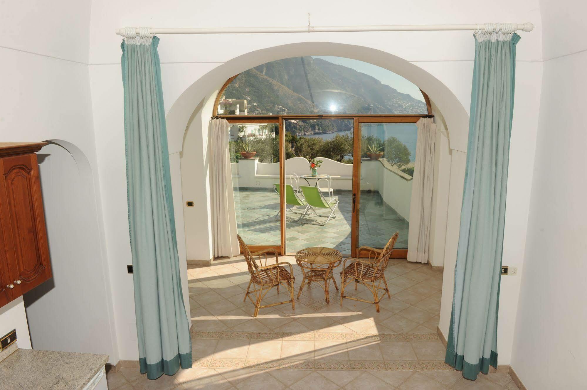 Hotel Dimora Fornillo Positano Exterior photo
